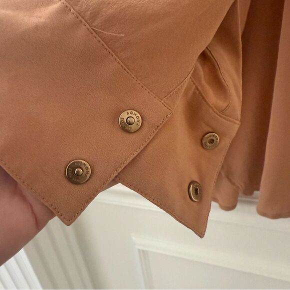 Agnona 100% Silk Tan Button-Up Blouse in Tan Sz Medium, NWT - Picture 3 of 12